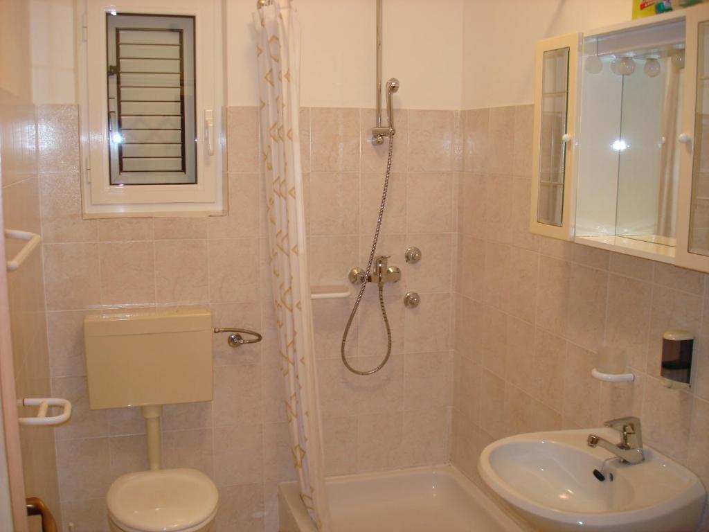 Villa Jasmin Bol Bilik gambar
