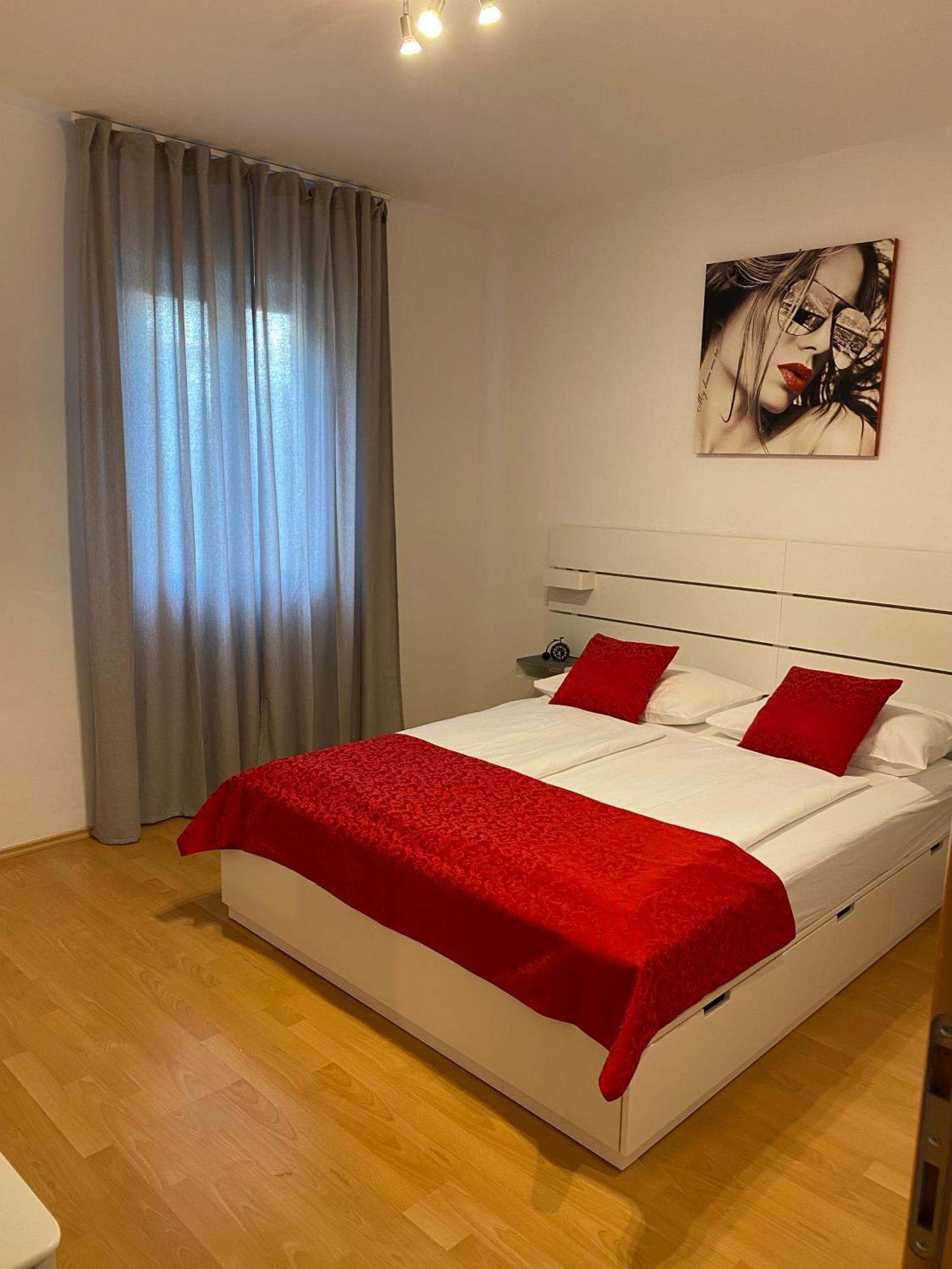 Villa Jasmin Bol Luaran gambar